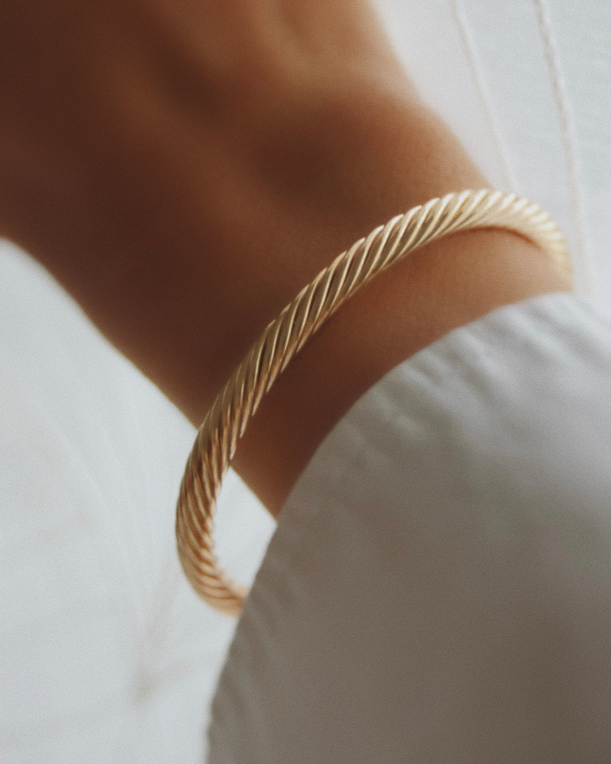 Bracelet jonc torsadé