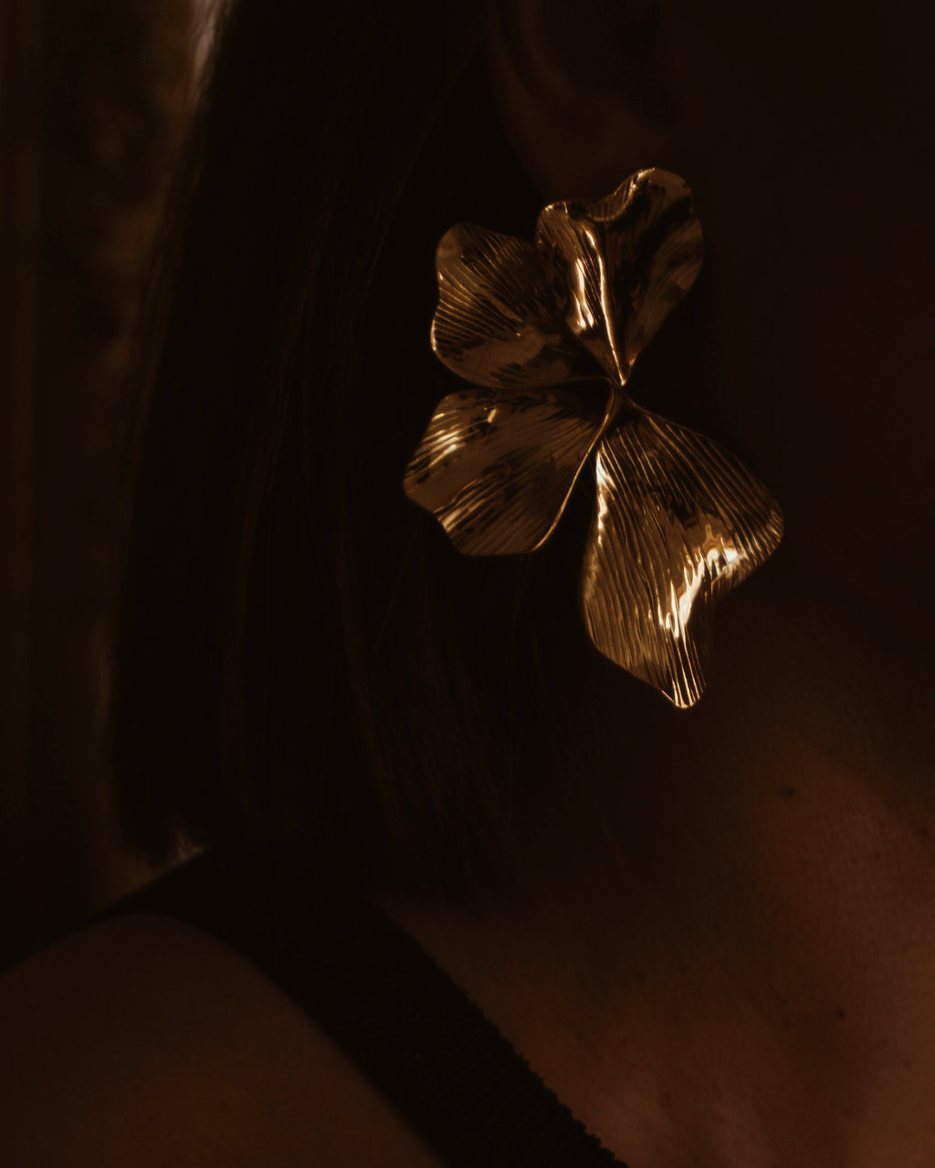 Boucles pétale strié