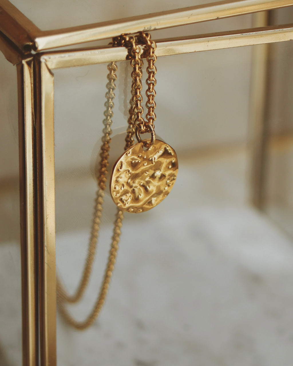 Collier martelé