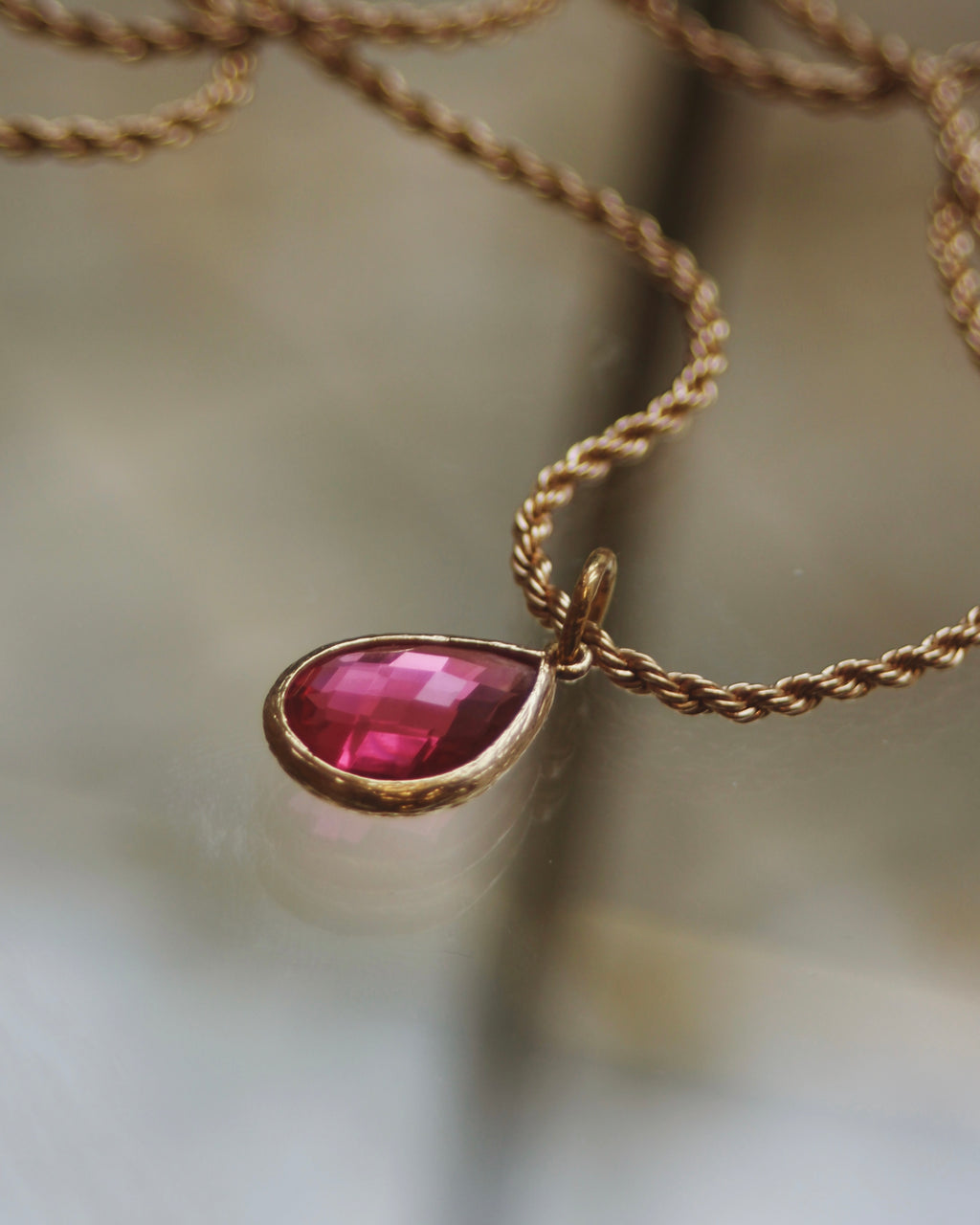 Pendentif larme