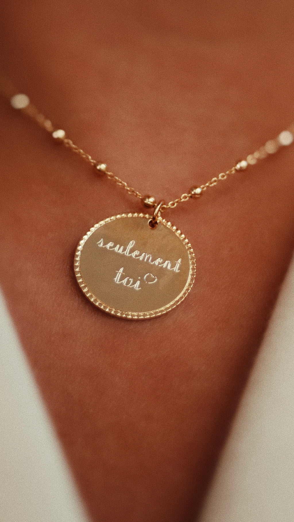 Médaille contour perlé 20mm (personnalisable)