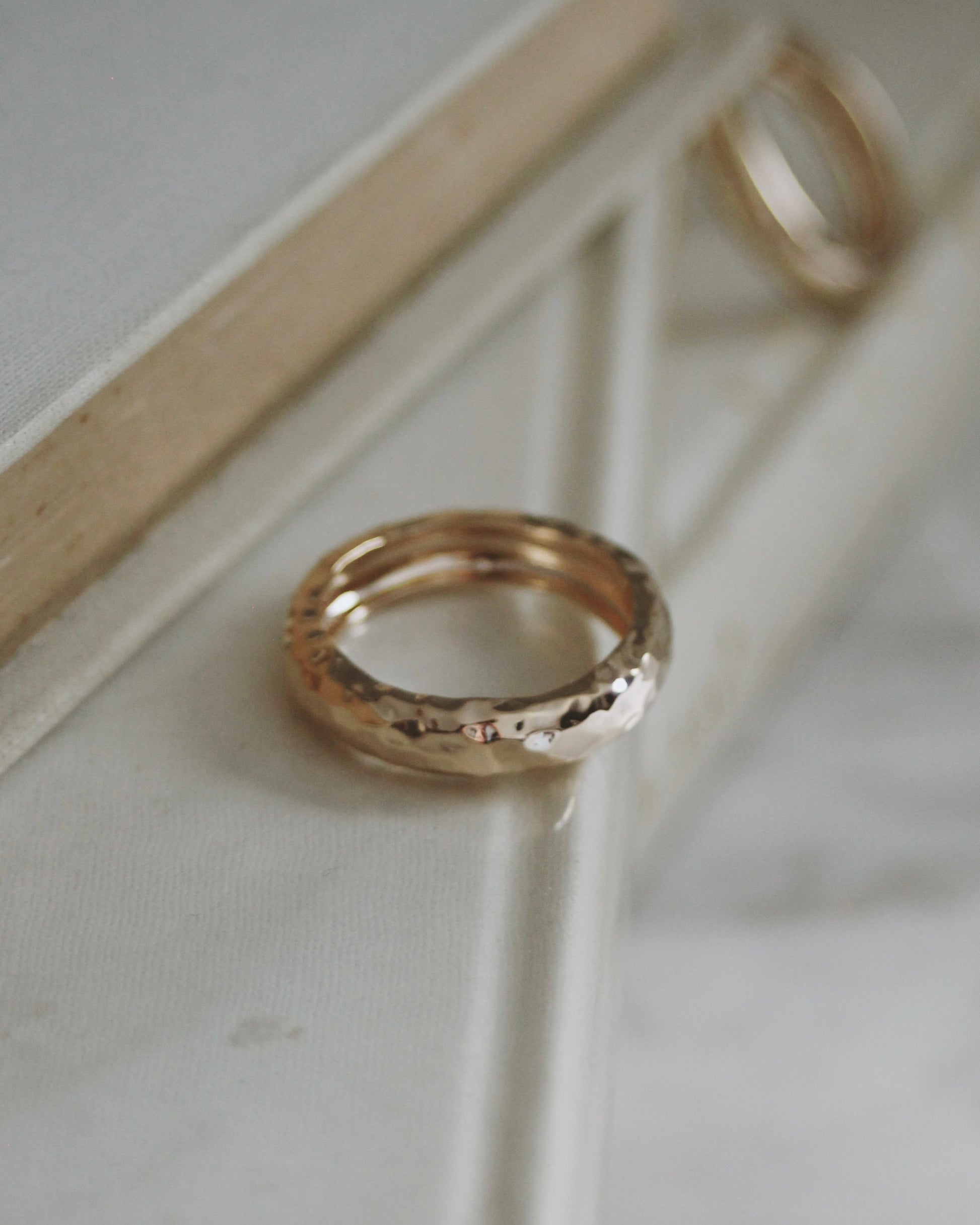 Bague martelée