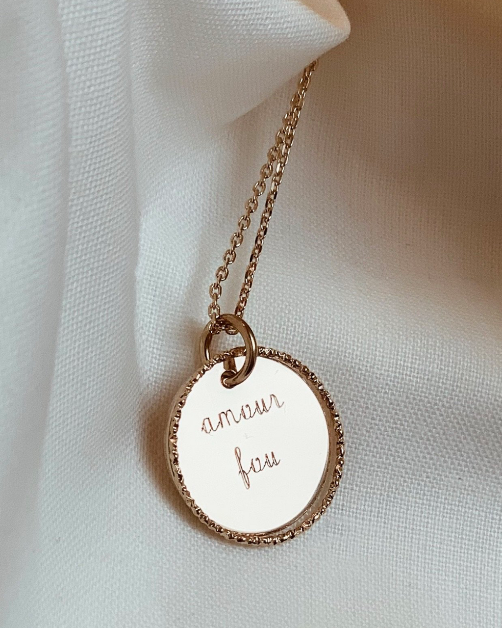Collier médaille cerclage 15mm (personnalisable)